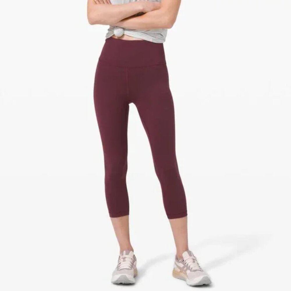 Lululemon Cropped Leggings Burgundy Size 10 Activewear Capri Yoga